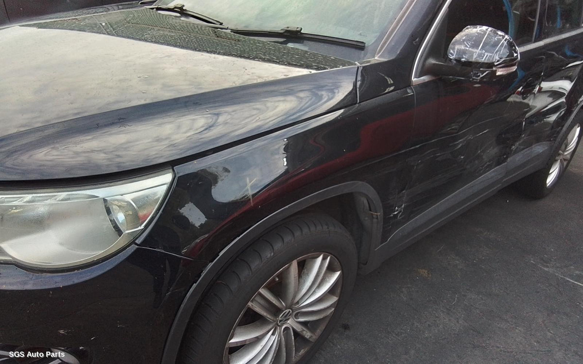 Volkswagen Tiguan 2008–2011 Engine (Stock A1001933)