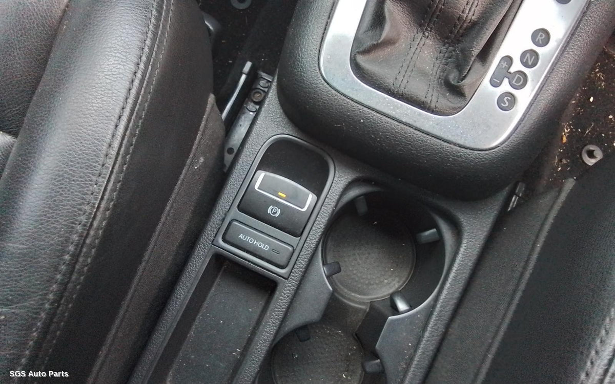 Volkswagen Tiguan 2008–2011 Engine (Stock A1001933)