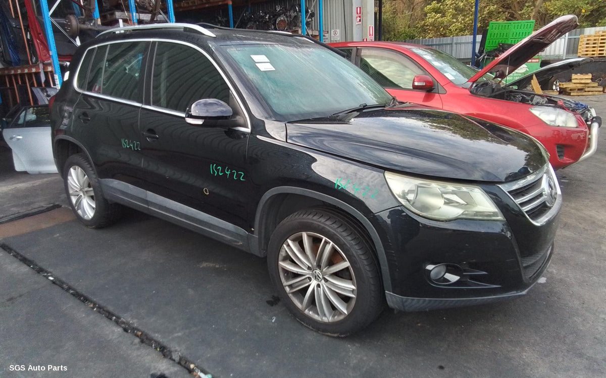Volkswagen Tiguan 2008–2011 Engine (Stock A1001933)