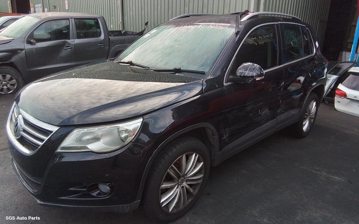 Volkswagen Tiguan 2008–2011 Engine (Stock A1001933)